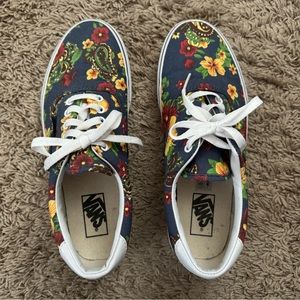 VANS Low-Top Paisley Floral Multicolor Skater Shoes